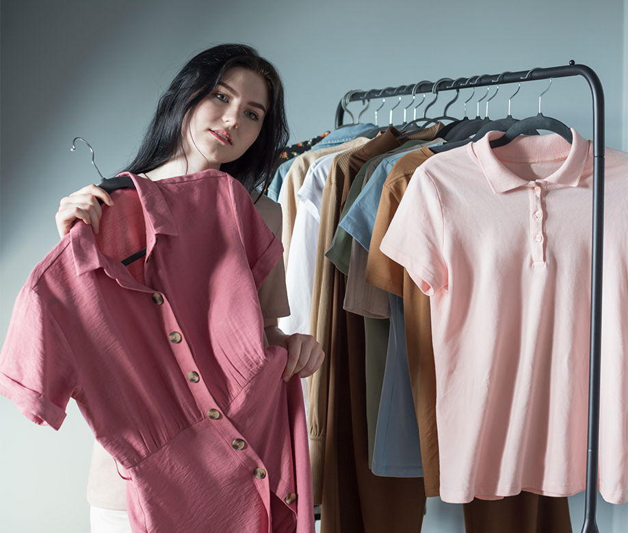 Mastering the Art of Color Coordination: How to Choose the Perfect Outfit Shades